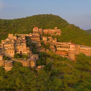Neemrana Fort-Palace